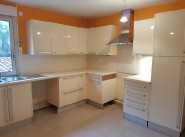 Purchase sale three-room apartment Poitiers