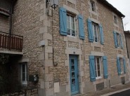 City / village house Usson Du Poitou