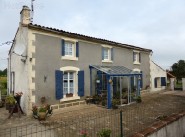 Purchase sale house Vouille